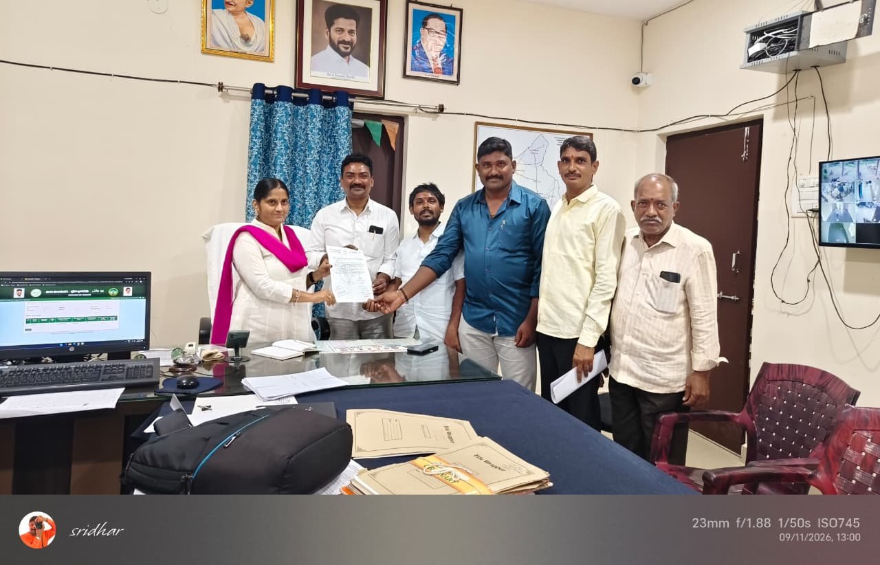పరకాల  లో ఉన్న ప్రభుత్వ భూములను కాపాడాలి  - Additional Image