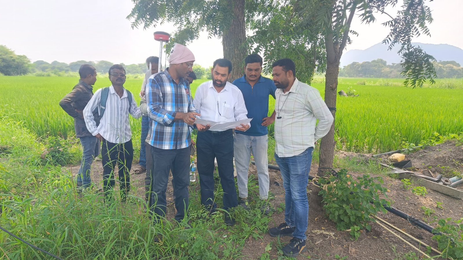 భూముల రీ సర్వే ను పరిశీలించిన ఆర్డిఓ వెంకన్న
